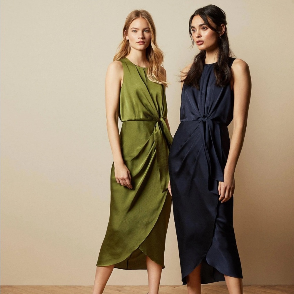 Ted Baker Pohshan Keyhole Detail Midi Dress